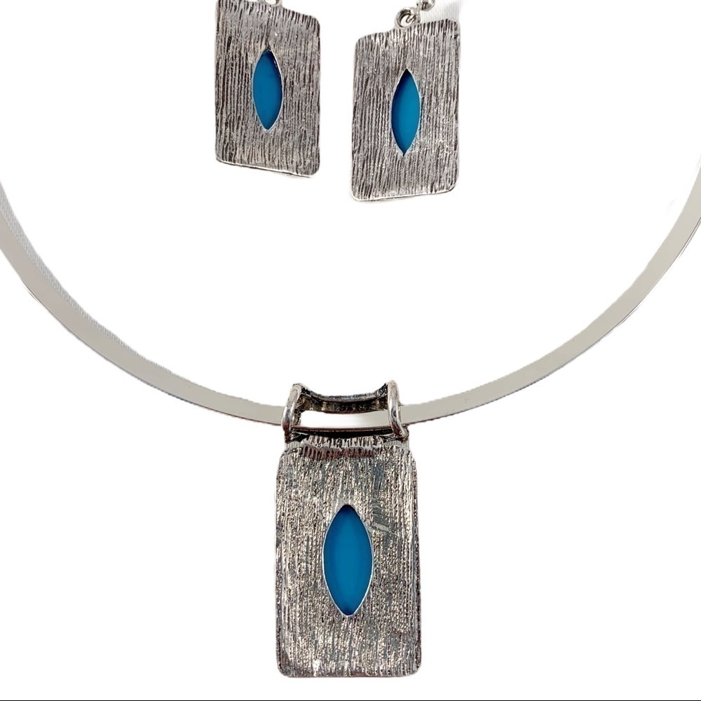 Silver Plated/ Turquoise Pendant Set - Picture 4 of 8